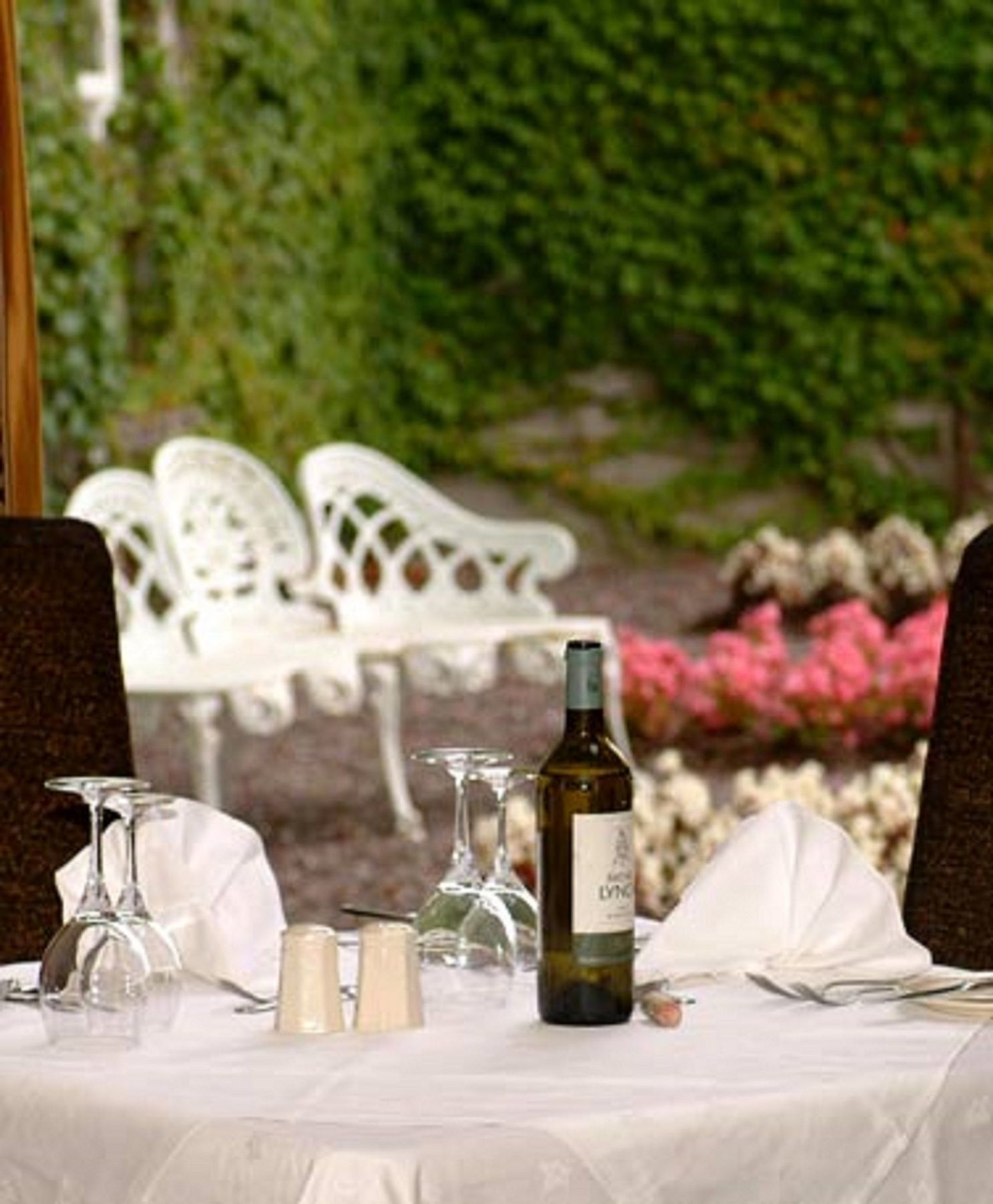 The Victoria Hotell Cill Airne Exteriör bild