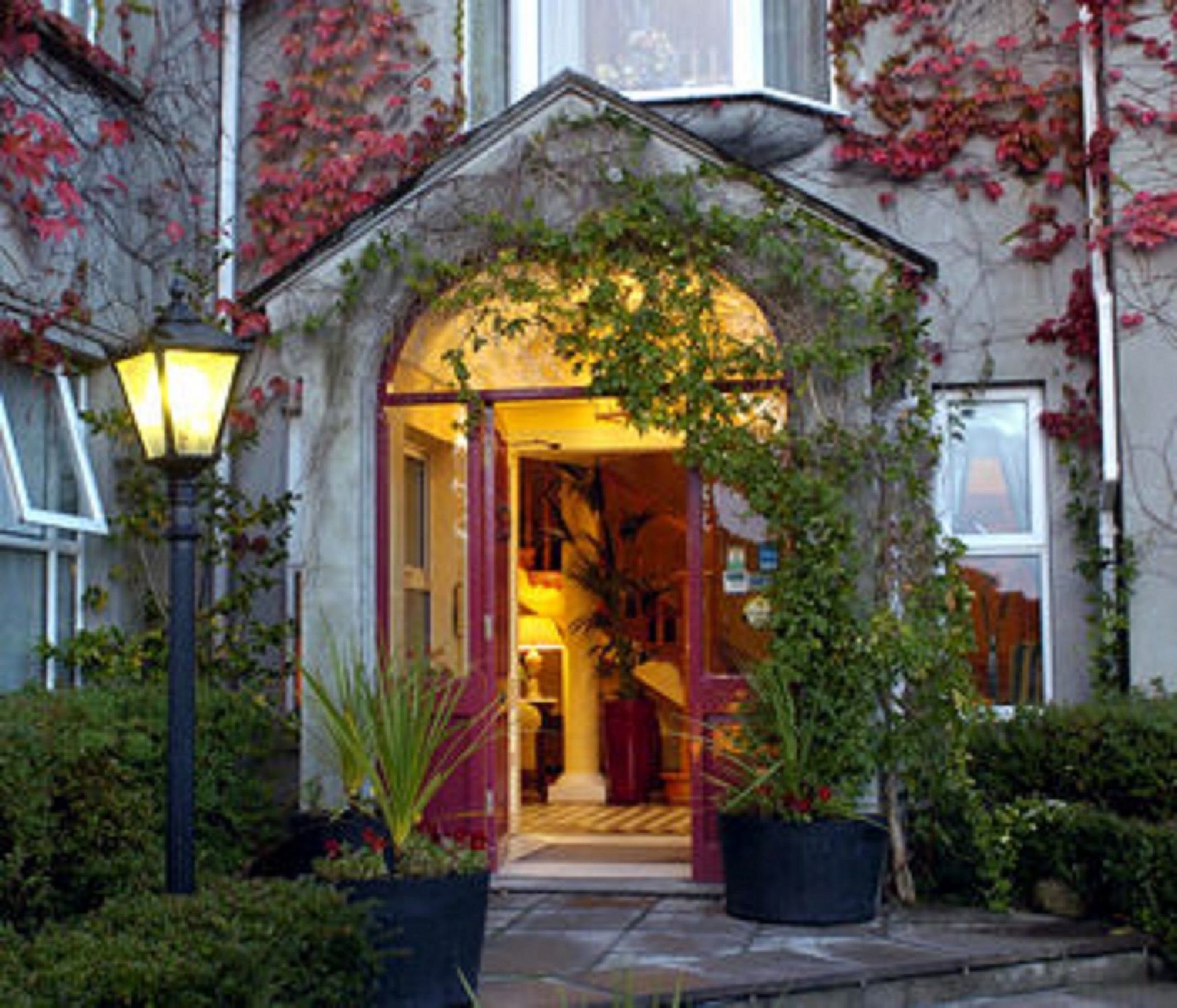 The Victoria Hotell Cill Airne Exteriör bild
