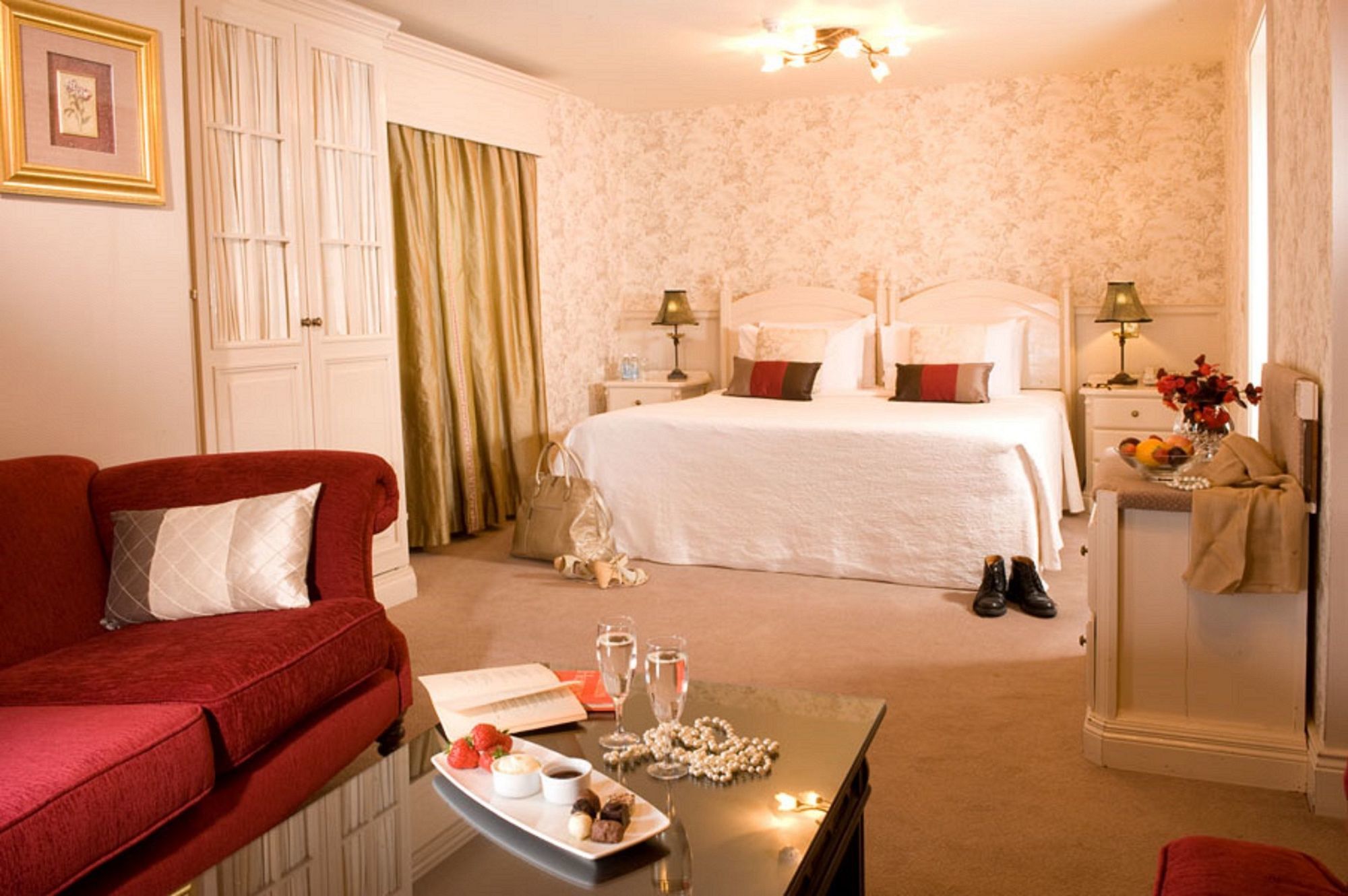 The Victoria Hotell Cill Airne Exteriör bild